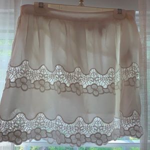 Adorable white skirt with lace detail